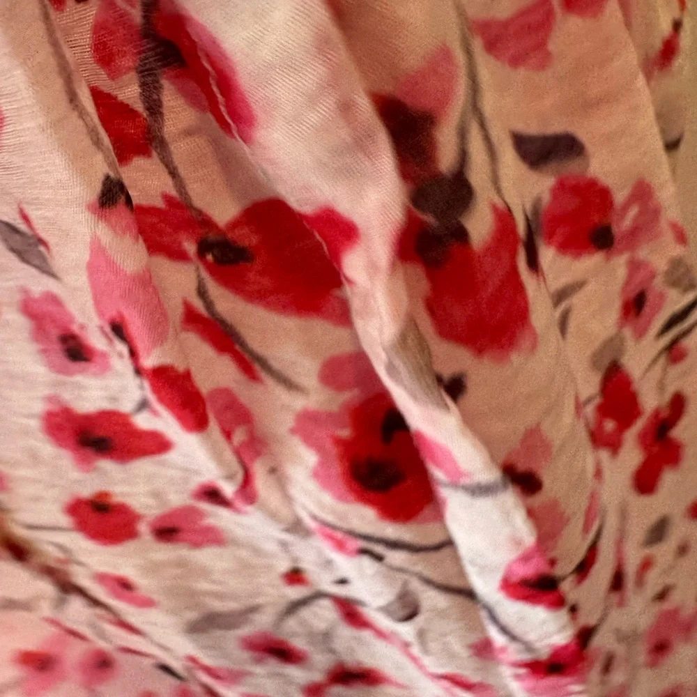 CAbi Besotted Top #6510 - Picture 5 of 6